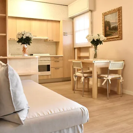 Blu 31 - Ampio In Centro A Riccione