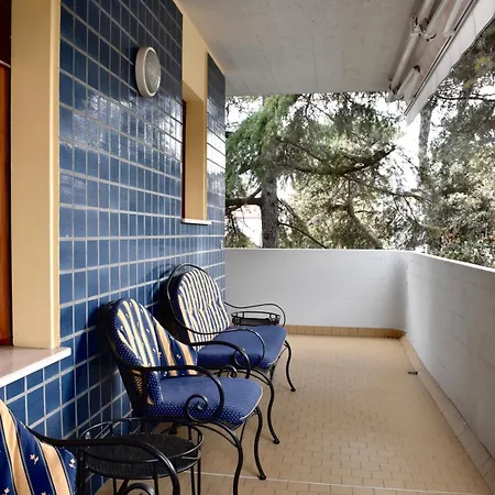 Blu 31 - Ampio In Centro A * Riccione